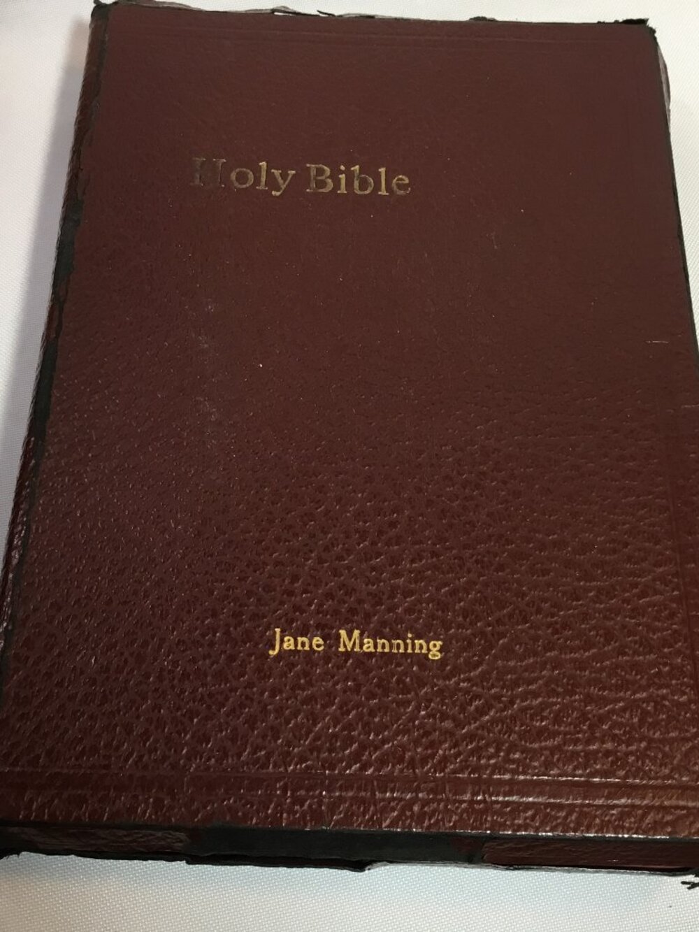 Holy Bible Self Pronouncing King James Version World Publishing Co. Red Leather